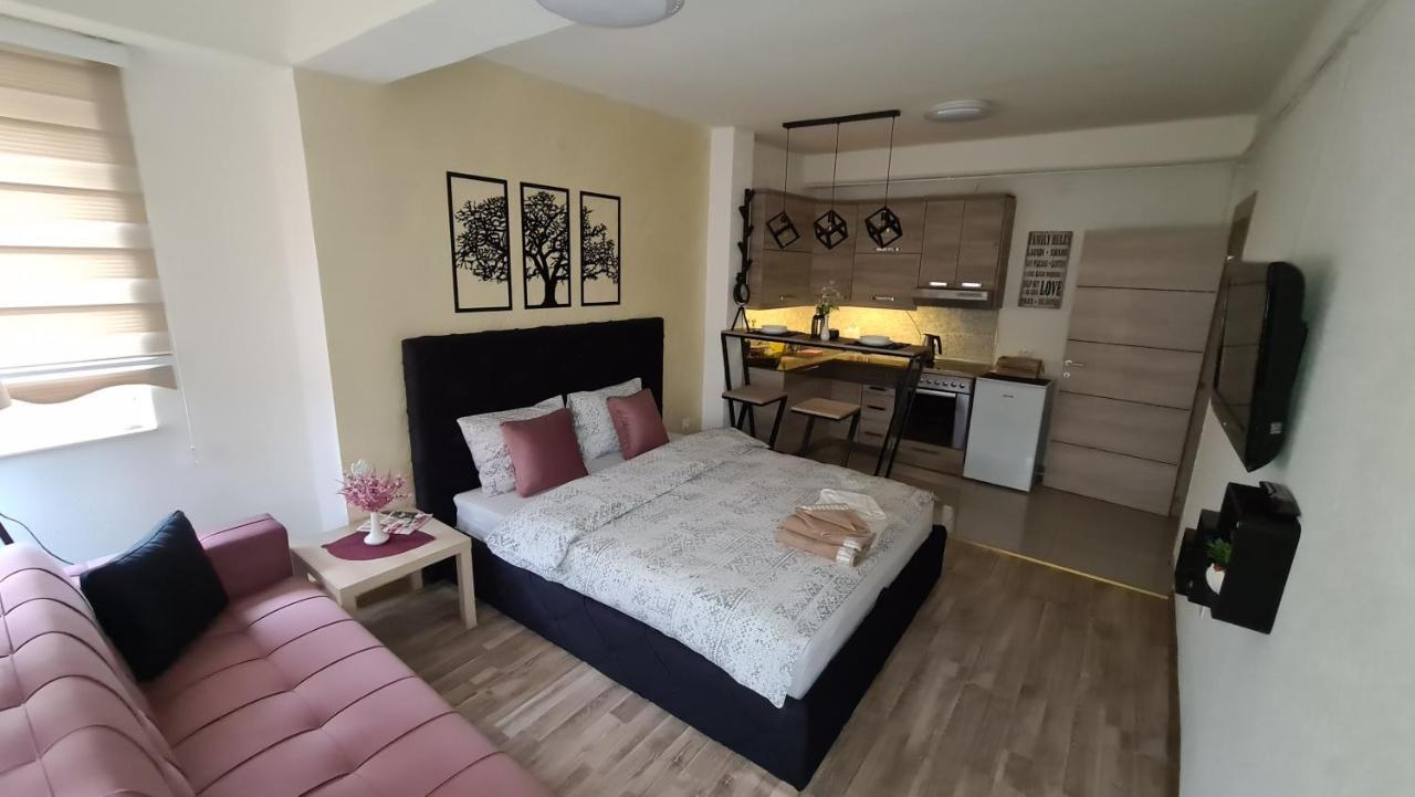 Galata Apartment โนวีปาซาร์ ภายนอก รูปภาพ