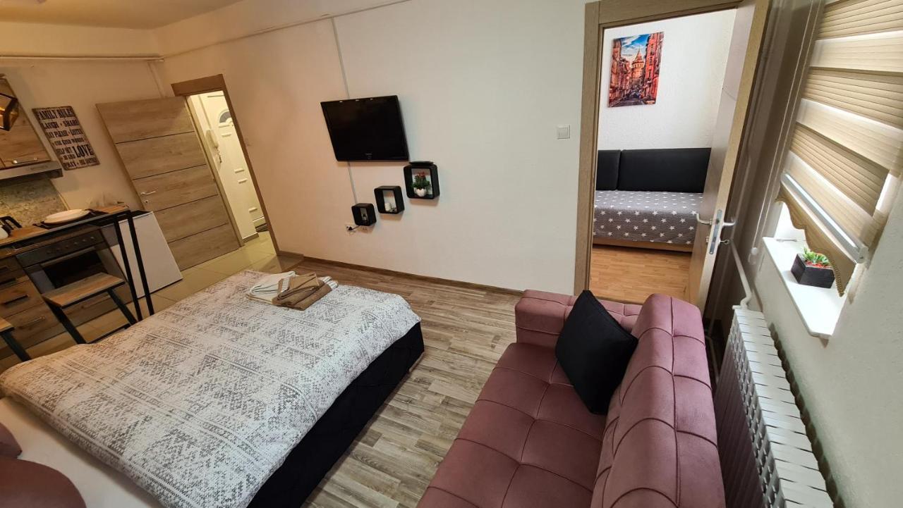 Galata Apartment โนวีปาซาร์ ภายนอก รูปภาพ