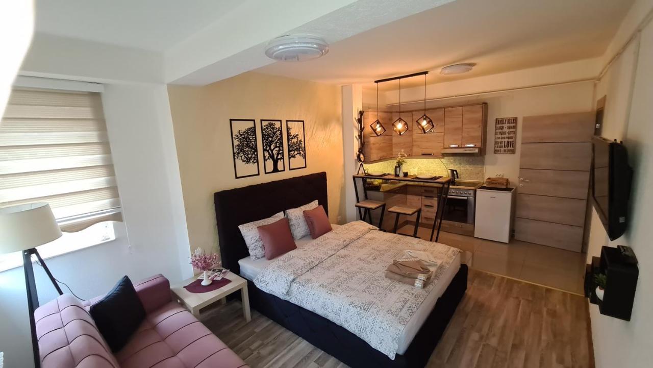 Galata Apartment โนวีปาซาร์ ภายนอก รูปภาพ
