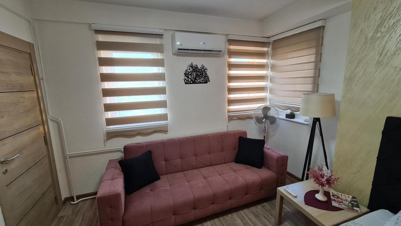 Galata Apartment โนวีปาซาร์ ภายนอก รูปภาพ